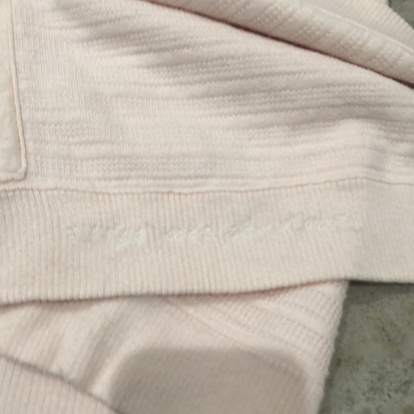 Lululemon Find Your Calm Wrap Chantilly Size 6 - Picture 12 of 16